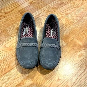 Sketchers wide fit air cooled memory foam
